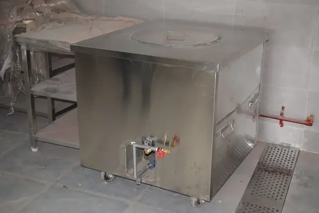 SS Tandoor