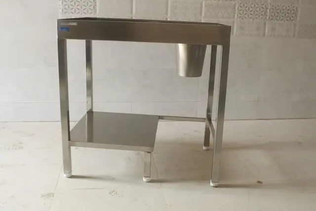 SS Sink Unit & Wash Bashing